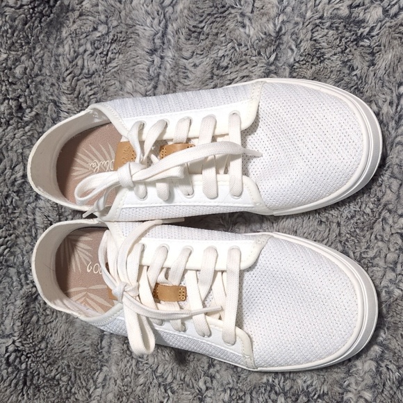 OluKai Pehuea Li Women's Sz 8.5​ - Picture 2 of 6